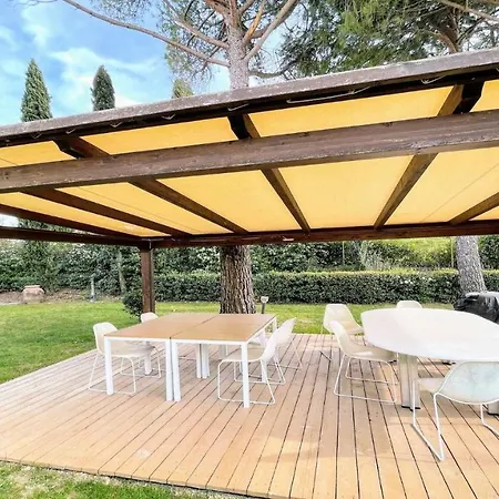 Villa Sole Vino - Fabulous Pool - Fantastic Area - Sleeps Up To 15