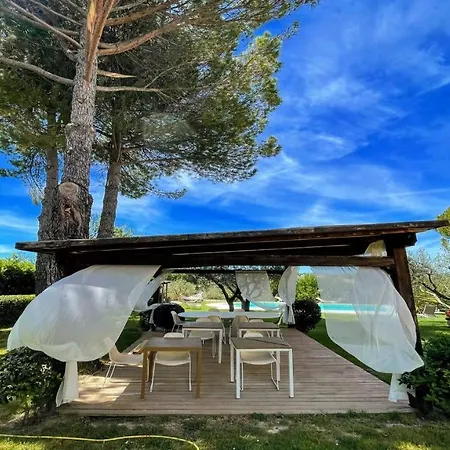 Villa Sole Vino - Fabulous Pool - Fantastic Area - Sleeps Up To 15 *