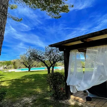 Villa Sole Vino - Fabulous Pool - Fantastic Area - Sleeps Up To 15 *