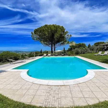 Villa Sole Vino - Fabulous Pool - Fantastic Area - Sleeps Up To 15 *