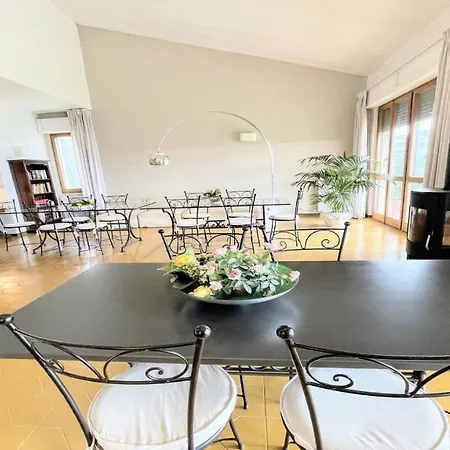 Sole Vino - Fabulous Pool - Fantastic Area - Sleeps Up To 15 Villa *