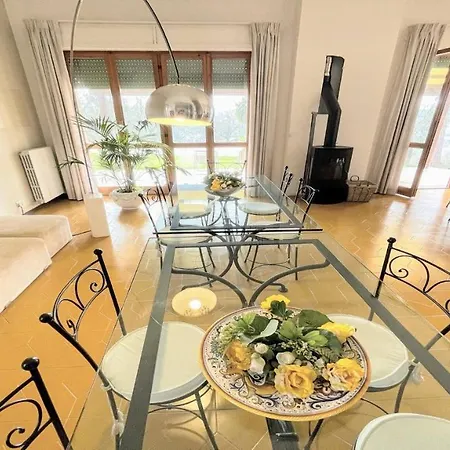 Villa Sole Vino - Fabulous Pool - Fantastic Area - Sleeps Up To 15 *